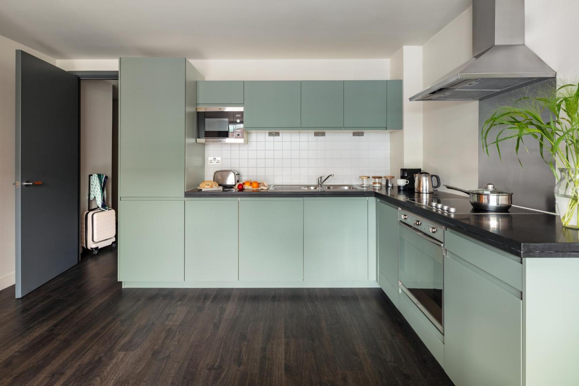 Marlin Canary Wharf Aparthotel 4*